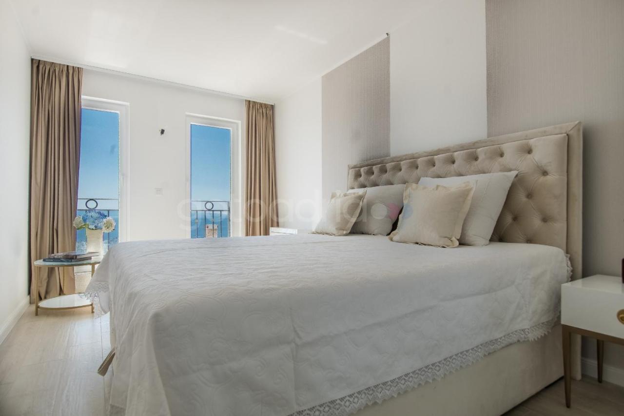 Villa Smaragd - Opal - Luxury Apt With Shared Pool And Private Hot Tub มาคาร์สกา ภายนอก รูปภาพ