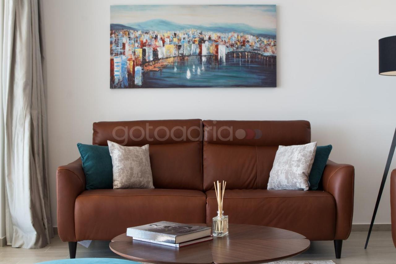 Villa Smaragd - Opal - Luxury Apt With Shared Pool And Private Hot Tub มาคาร์สกา ภายนอก รูปภาพ