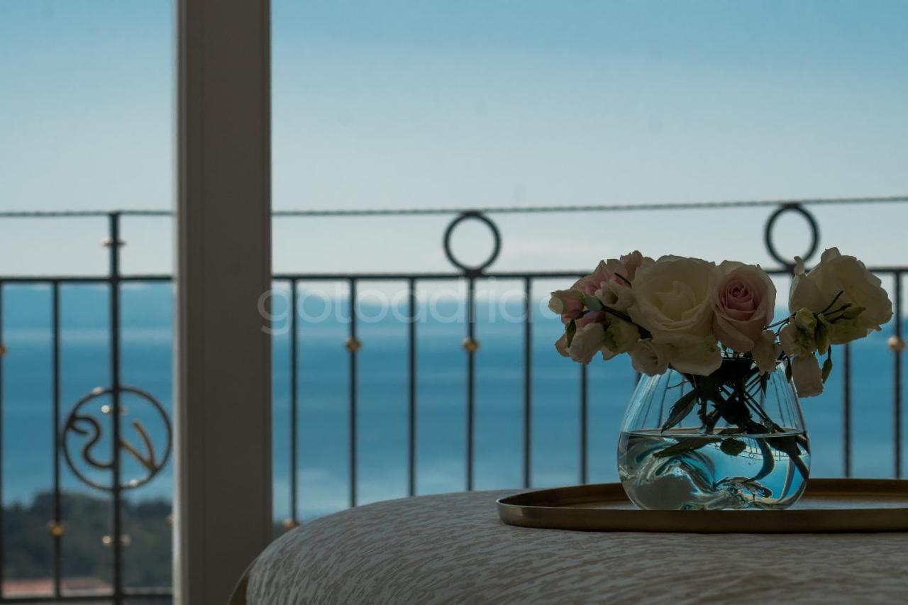 Villa Smaragd - Opal - Luxury Apt With Shared Pool And Private Hot Tub มาคาร์สกา ภายนอก รูปภาพ