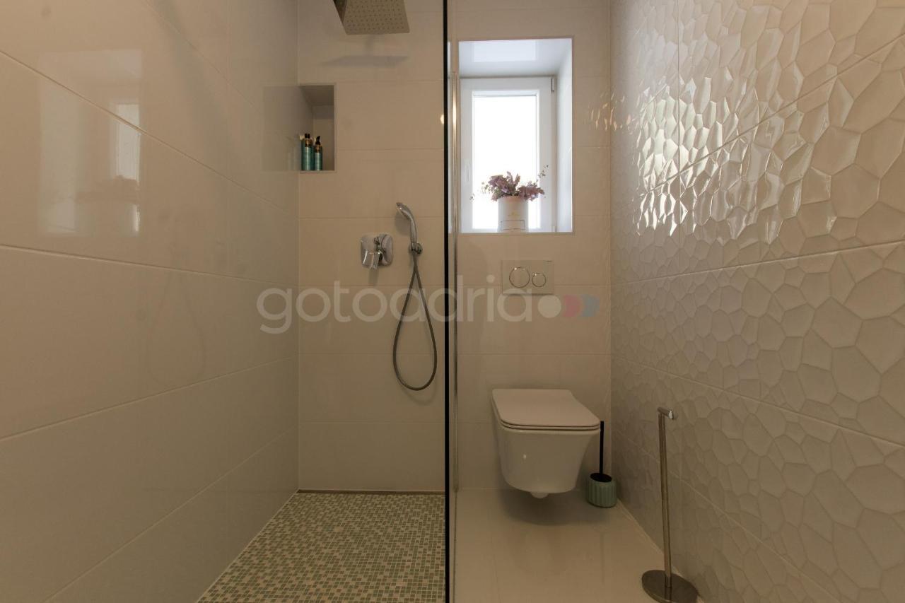 Villa Smaragd - Opal - Luxury Apt With Shared Pool And Private Hot Tub มาคาร์สกา ภายนอก รูปภาพ